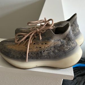 Women’s Yeezy shoes
